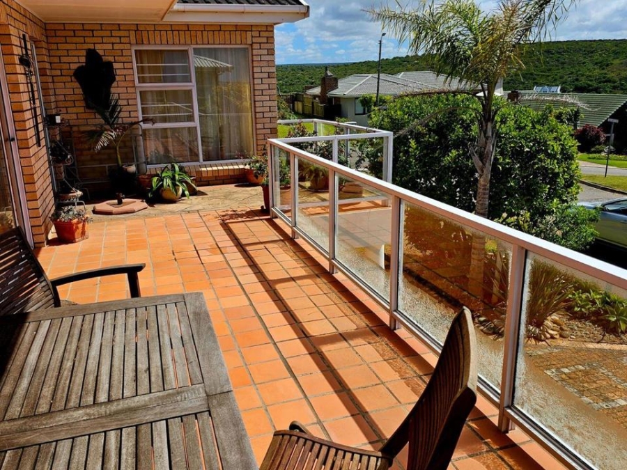 3 Bedroom Property for Sale in Stilbaai Wes Western Cape